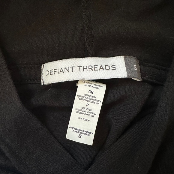 V-8 Chopper Women's Hooded Lond Sleeve Shirt Defiant Threads
Small - Picture 2 of 5